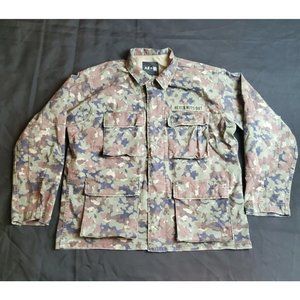 American Eagle Urban Necessities AExUN Collab Green Camo Jacket Size Large